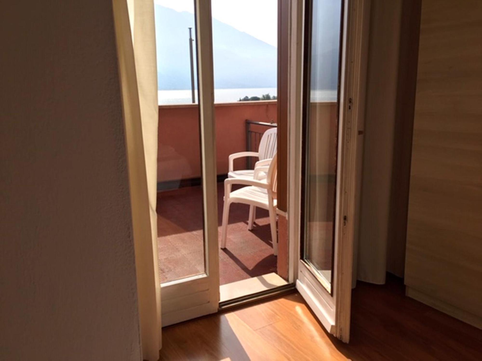 Hotel Castell - Montagnoli Group Лимоне-суль-Гарда Номер фото